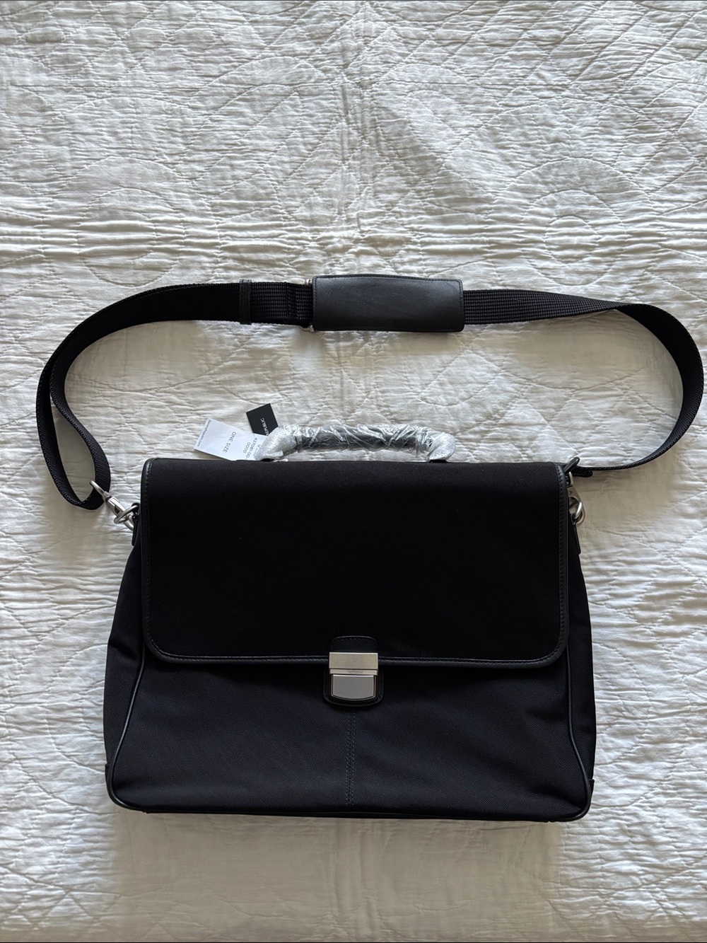 NWT Banana Republic Edward Messenger Bag